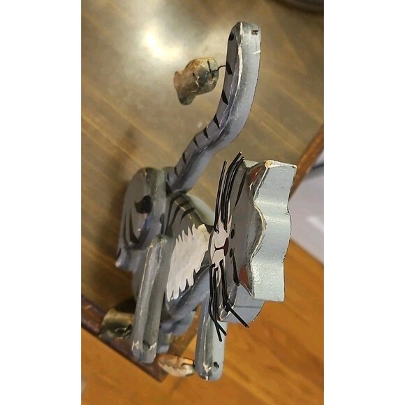 Rustic Folk Art Gray & White Fishing Cat Wood Décor - Picture 6 of 8